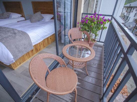 Yunhemeizhu Farmhouse Hotel in Zhejiang