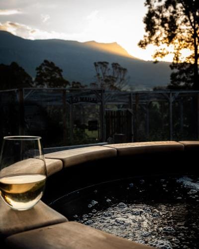Cedar Cottage Meander Lodge in Tasmania