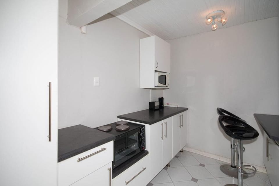 Bluewater Reservations Hotel in Port Elizabeth