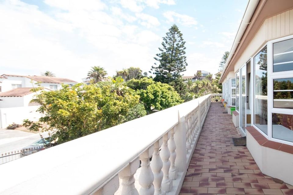 Bluewater Reservations Hotel in Port Elizabeth