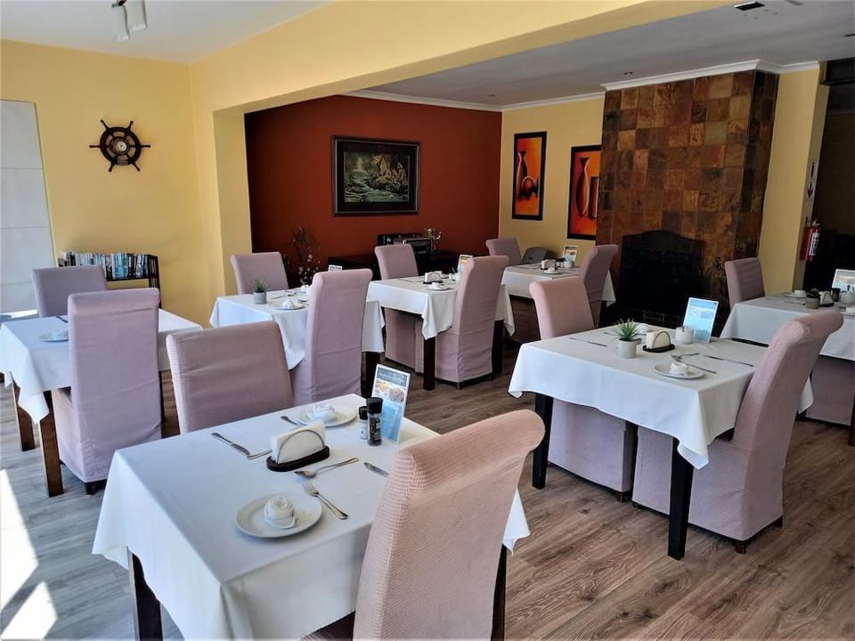 Mandalay Beach Guest  House Hotel in Cape Town