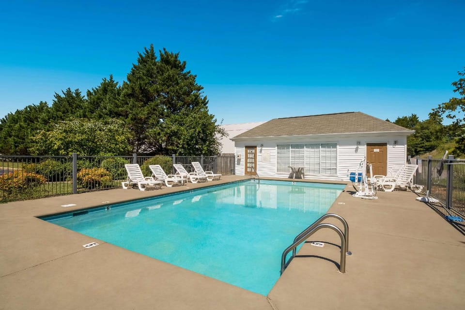 Quality Inn Decherd - Winchester Hotel in Tennessee