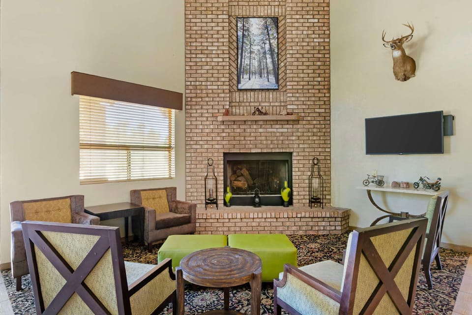Best Western Sawmill Inn Hotel in Heber-Overgaard