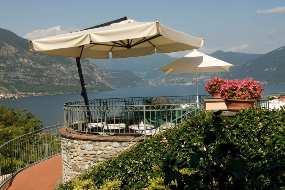 Romantik Hotel Relais Mirabella Iseo Hotel in Province of Brescia