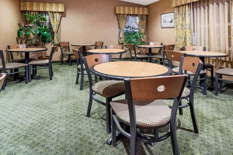 Ramada by Wyndham Frisco Hotel in Frisco
