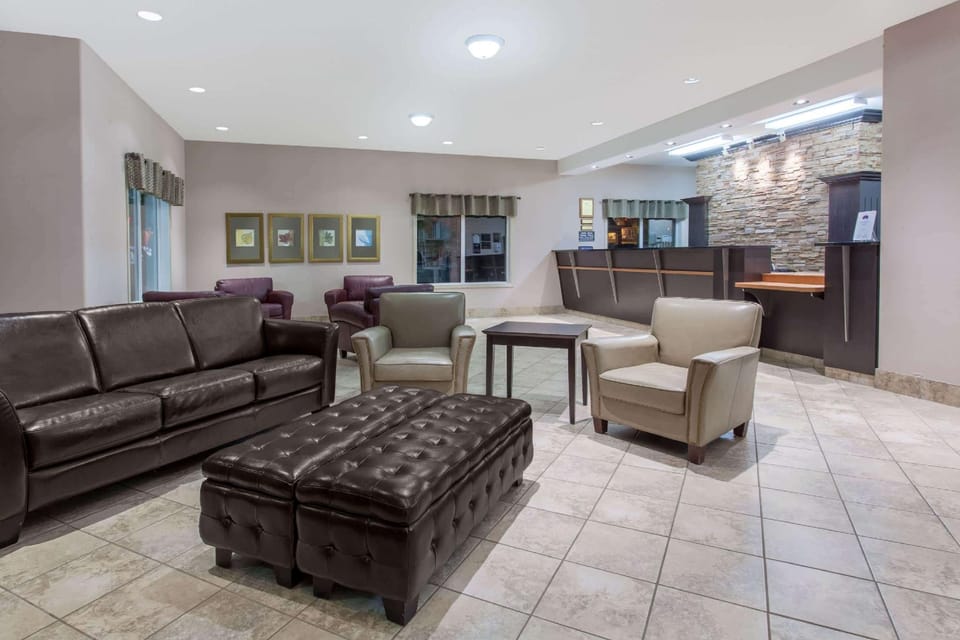 Ramada by Wyndham Brooks Hotel in Alberta