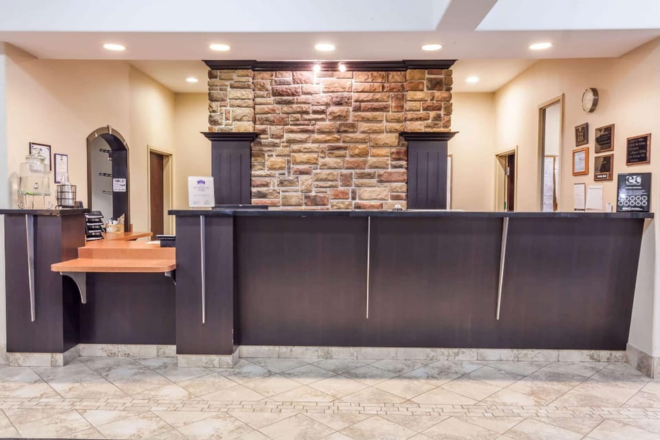 Ramada by Wyndham Westlock Hotel in Alberta