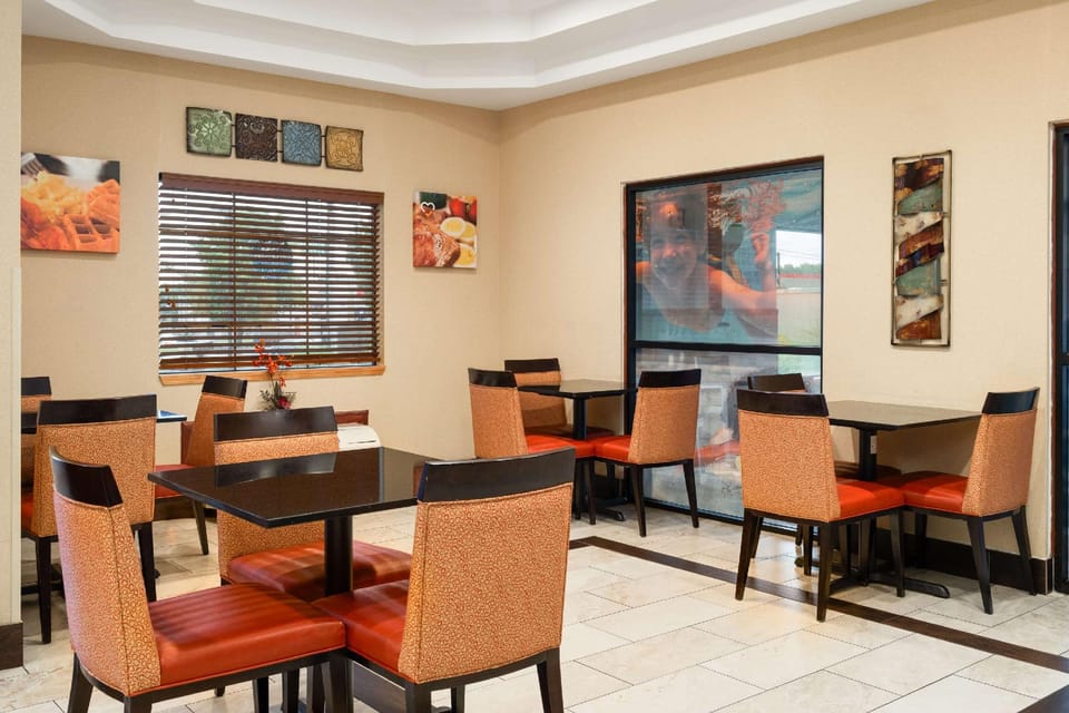 Ramada by Wyndham Locust Grove Hotel in Locust Grove