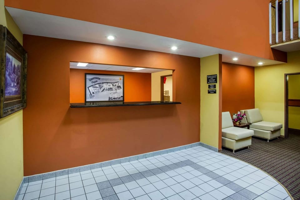 Super 8 By Wyndham Crawfordsville Hotel in Crawfordsville