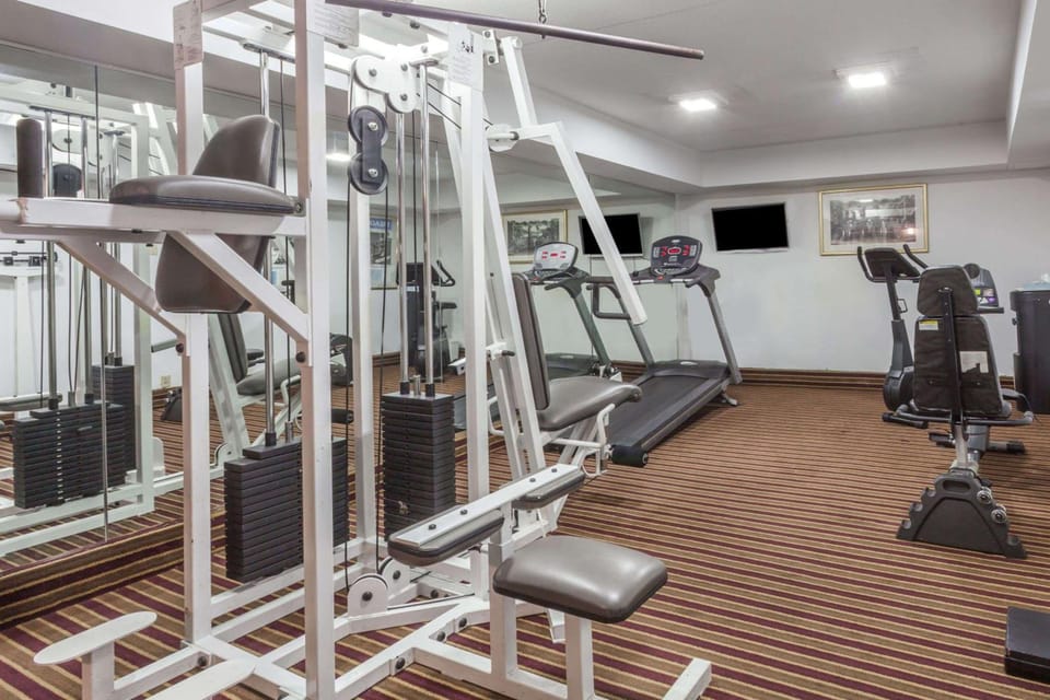 Ramada by Wyndham Lebanon Hotel in Lebanon