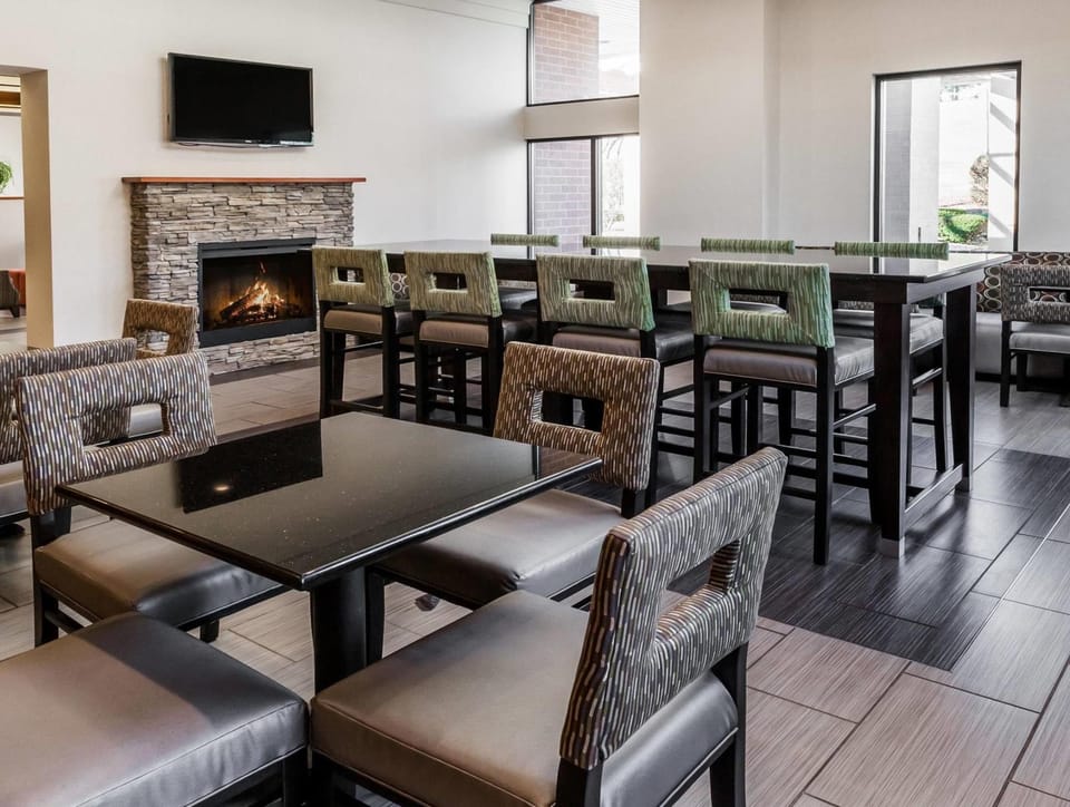 Wingate by Wyndham Canton-Hall of Fame Hotel in Ohio