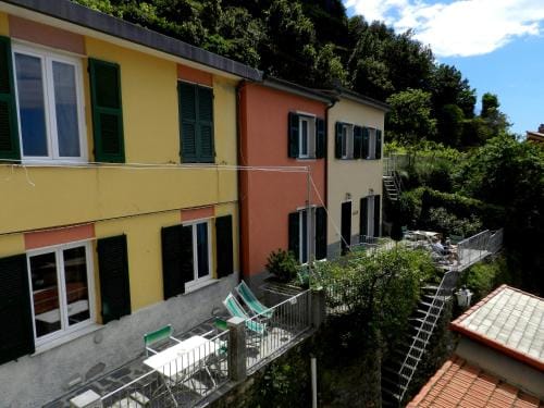 ARIA DI MARE, Manarola - Camere con vista mare! Hotel in Manarola