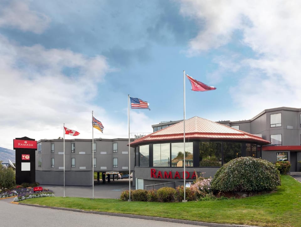 Ramada by Wyndham Kamloops Hotel in Kamloops
