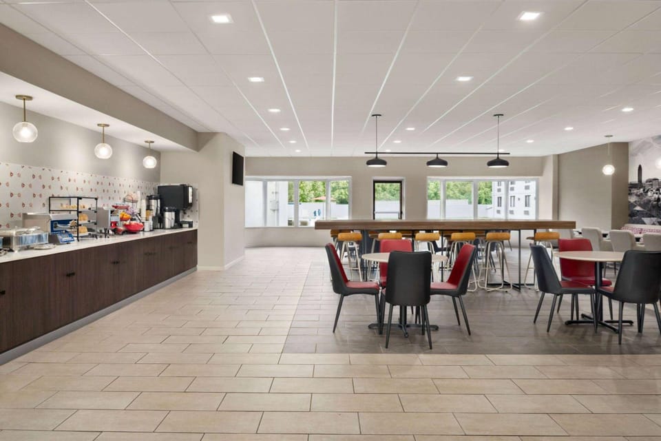 Ramada by Wyndham Allentown/Bethlehem Hotel in Allentown