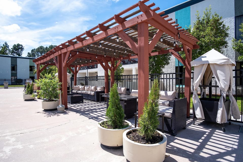 Cottonwood Suites Savannah Hotel & Conference Center Hotel in Pooler