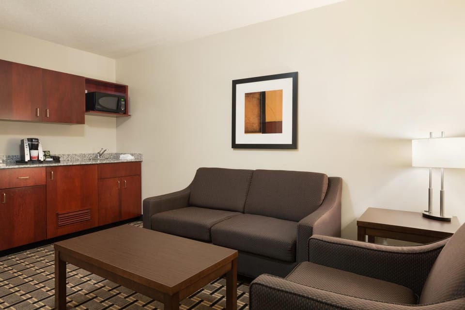 Ramada by Wyndham Edson Hotel in Edson