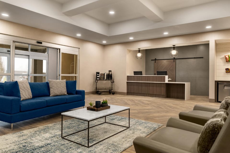 Canalta Airdrie Hotel in Airdrie
