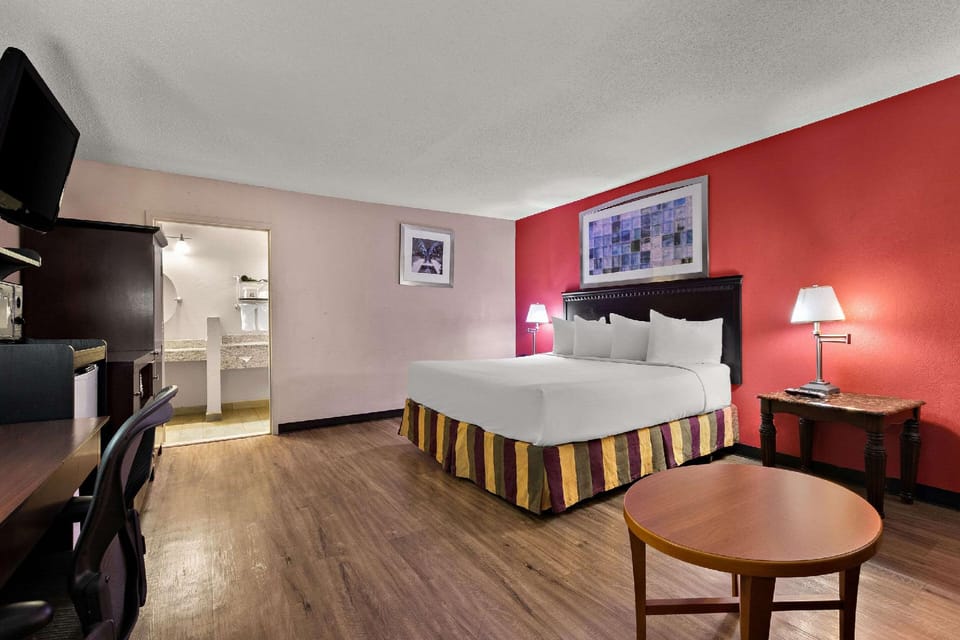 Suite room