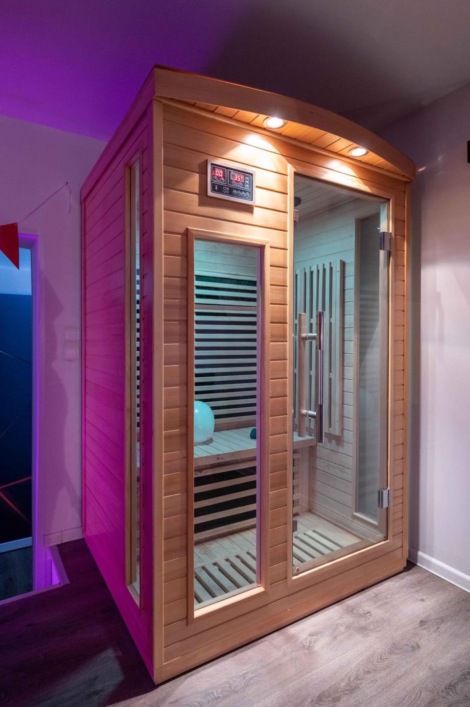Suite pour les Amoureux_Val d'Europe Disney Hotel in Île-de-France