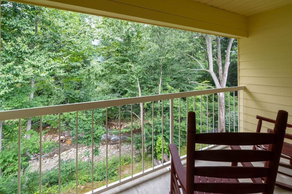 Ramada by Wyndham Maggie Valley Hotel in Maggie Valley