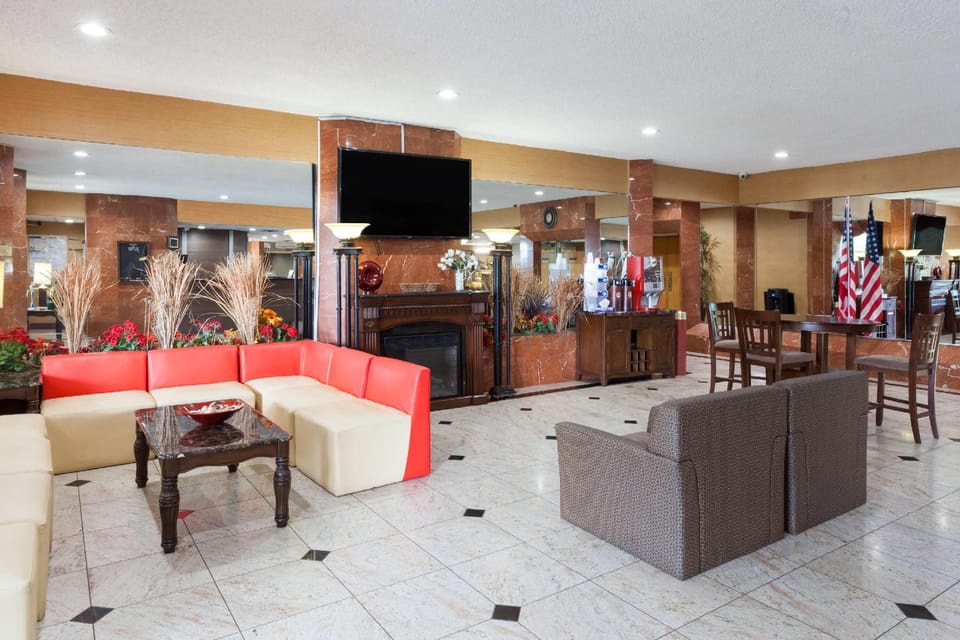 Ramada by Wyndham Newburgh/West Point Hotel in Hudson Valley