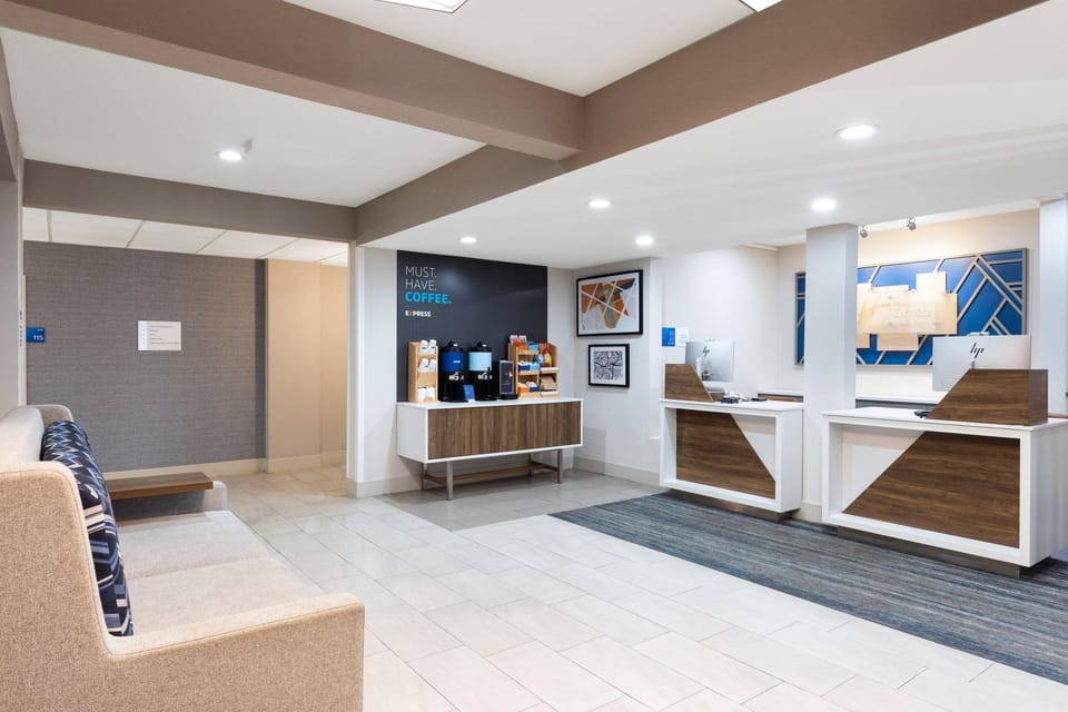 Holiday Inn Express Redding North By IHG Hotel in Redding