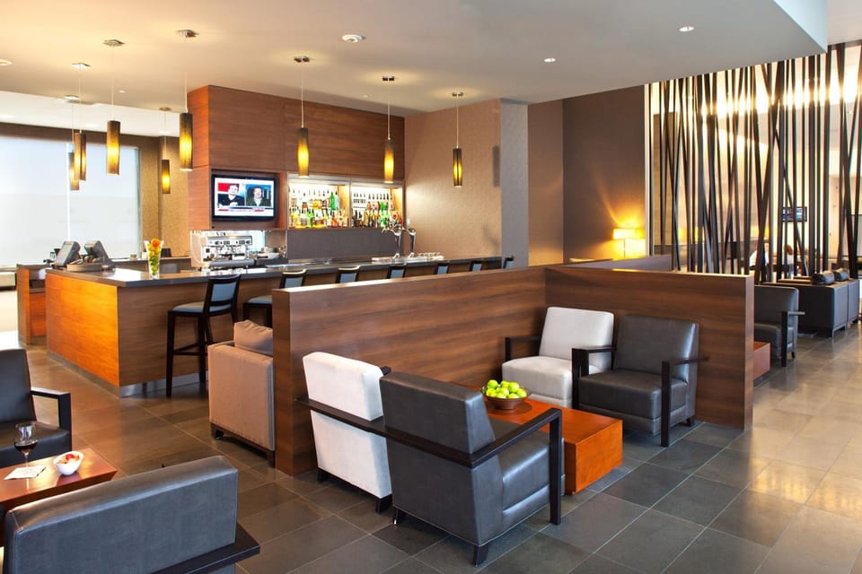 Bar/lounge