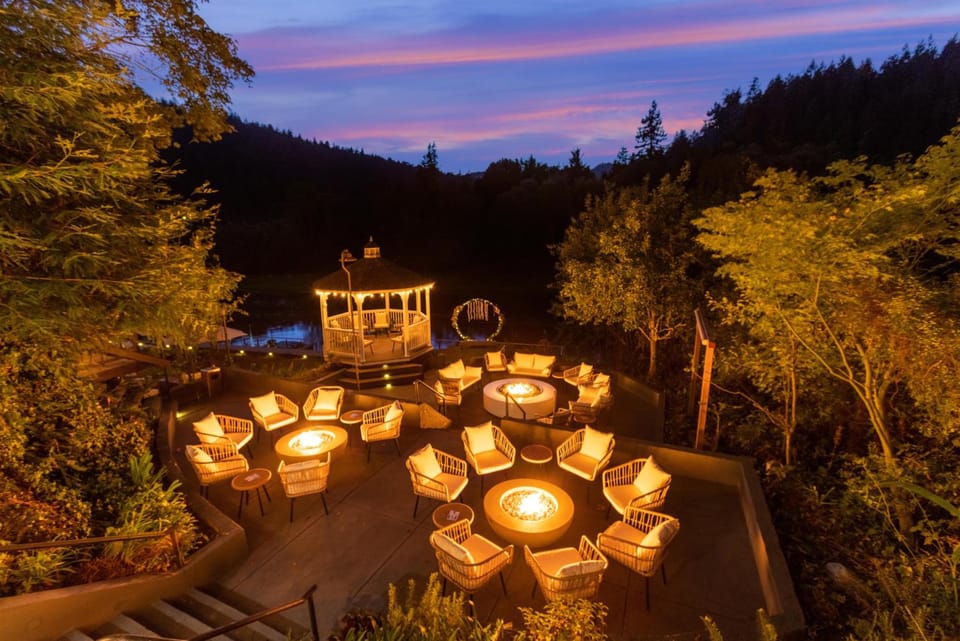 Boho Manor Inn in Monte Rio