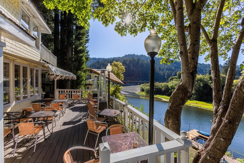 Boho Manor Inn in Monte Rio