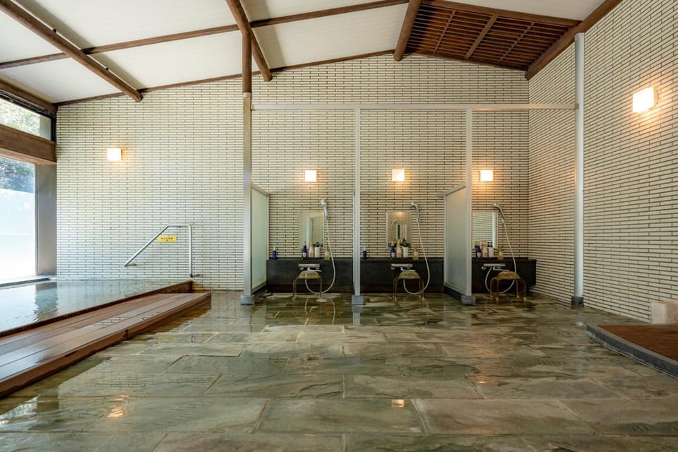 Hot spring bath