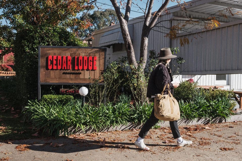 Cedar Lodge Motel in Braidwood