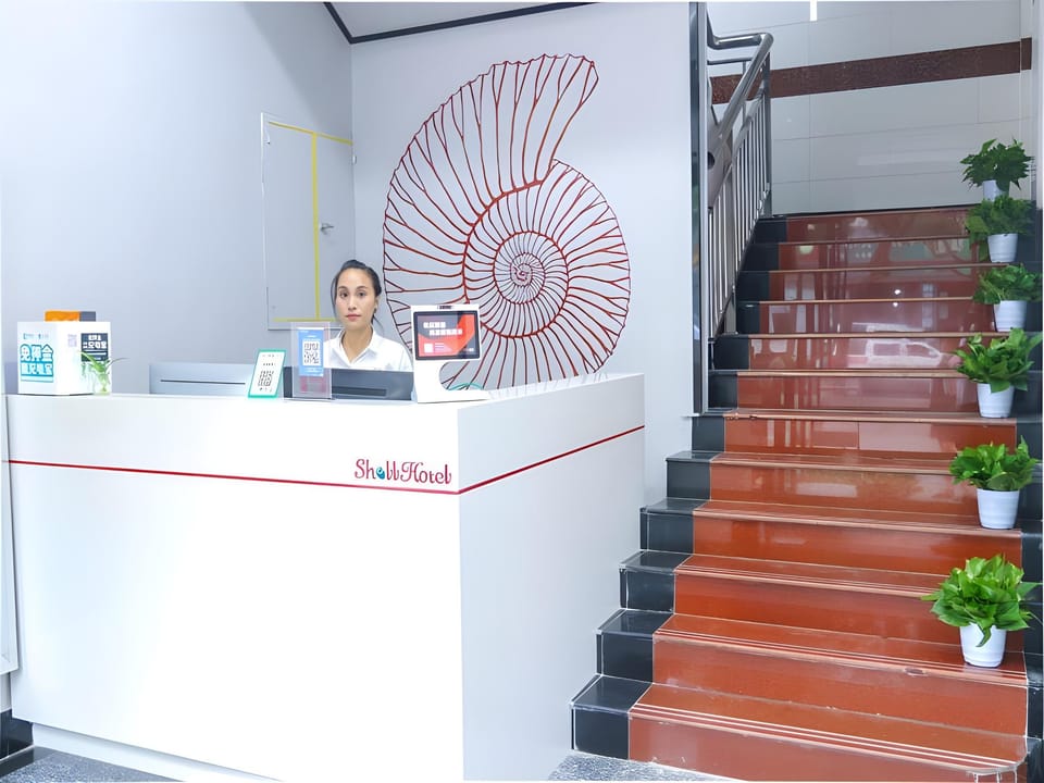 Shell Hotel Ningbo Gaoqiao Metro Station Hotel in Zhejiang