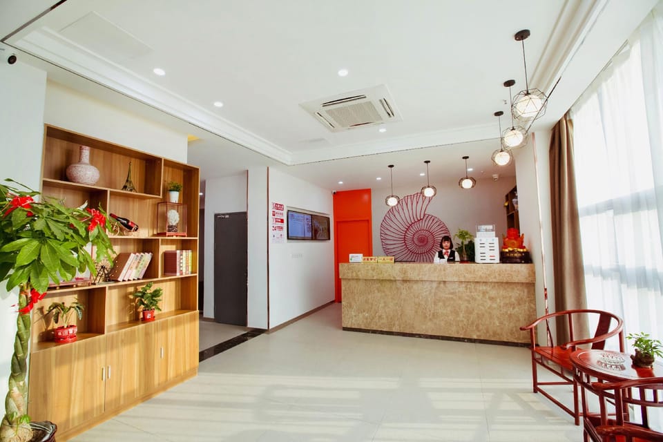 Shell Hotel Suzhou Kunshan Zhoushi Town Jinlong Road Huangpu Jiayuan Hotel in Suzhou