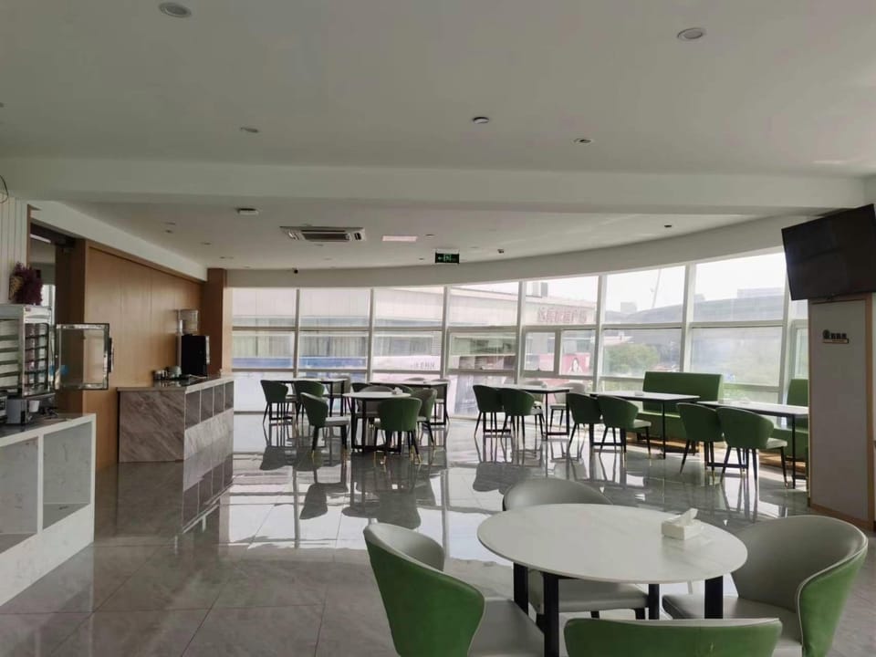 VX Hotel Nanjing Jiangning University Town Hotel in Nanjing