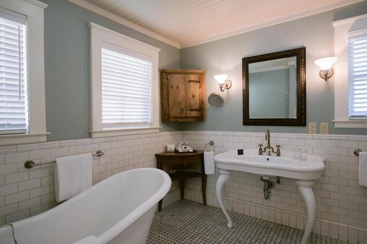 Nick's Cove Inn in Sonoma County
