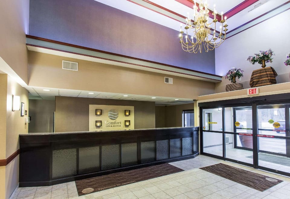 Comfort Inn & Suites Jackson North Hotel in Ohio