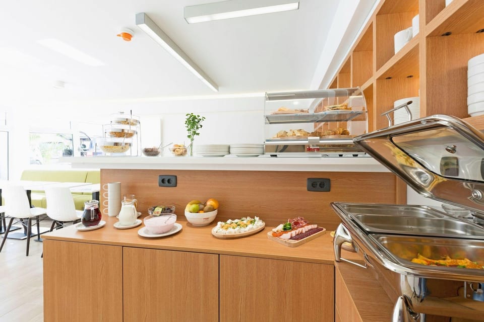 Hotel TESLA - Smart Stay Garni Hotel in Belgrade