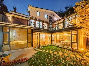 Yunqi Bamboo Courtyard Hotel in Hangzhou
