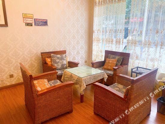Dayi County Yihua Hotel Hotel in Chengdu