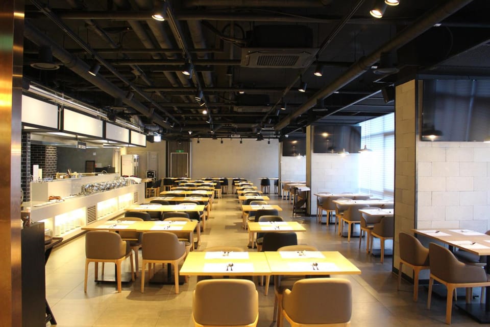 Ramada Encore by Wyndham Busan Haeundae Hotel in Busan