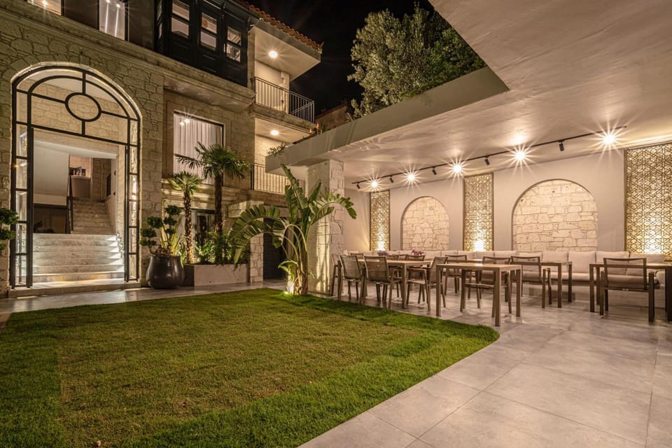 Derin Konak Hotel - Adults Only +12 Hotel in Alaçatı