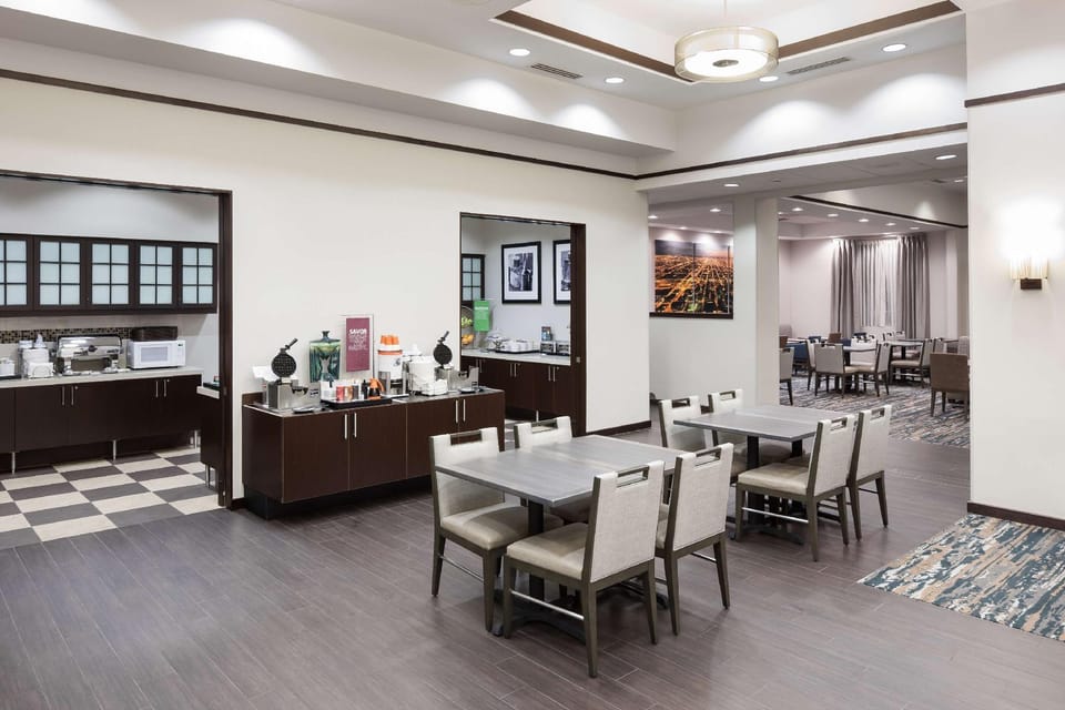Hampton Inn & Suites Chicago-North Shore/Skokie Hotel in Skokie