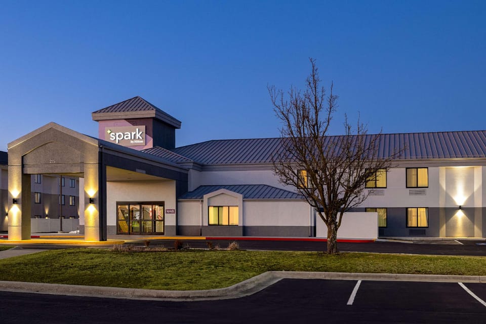 Spark by Hilton Bentonville Hotel in Rogers