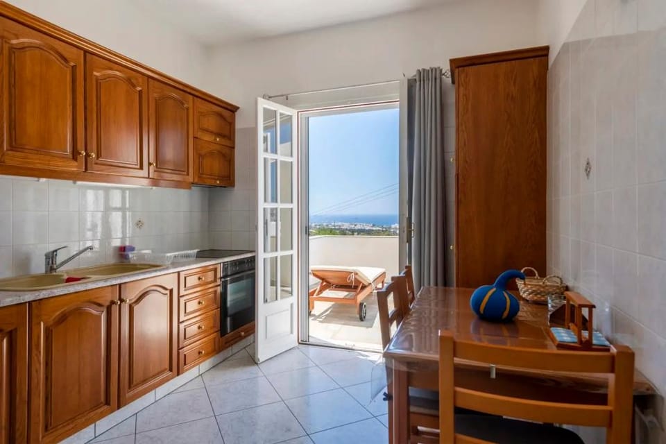 Panoramic View House Hotel in Paros