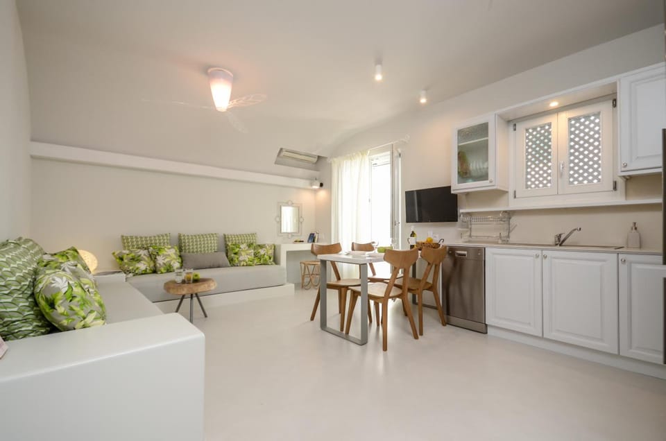 Antony Suites (Adults Only) Apartment hotel in Naxos