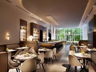 Bar/lounge