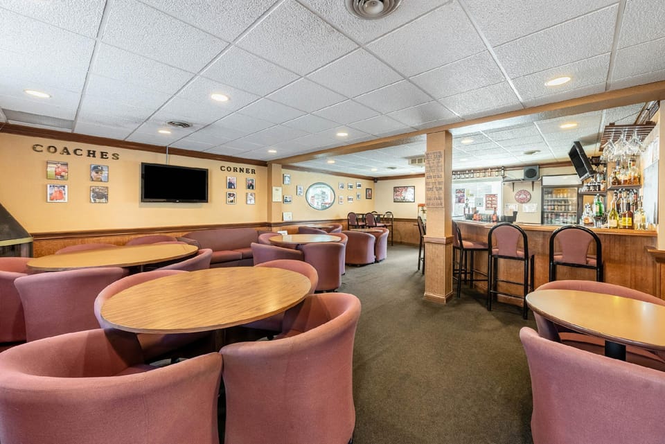 Americas Best Value Inn & Suites St. Marys Hotel in Ohio