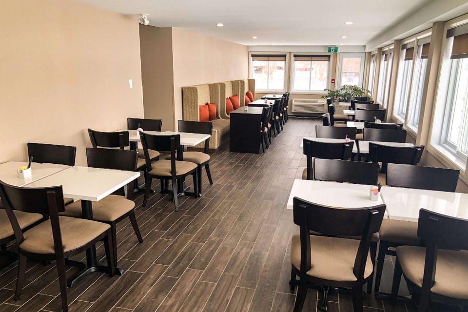 Sleep Inn & Suites Quebec City East Hotel in Quebec
