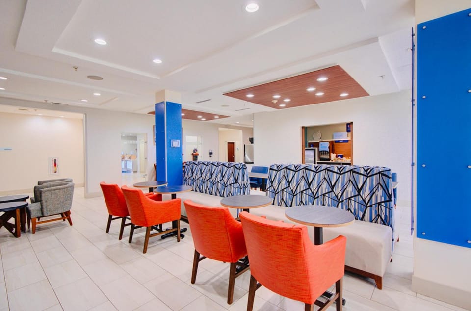 Holiday Inn Express Hotel & Suites Chester By IHG Hotel in New Jersey