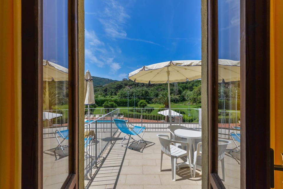Hotel Le Acacie Resort in Tuscany